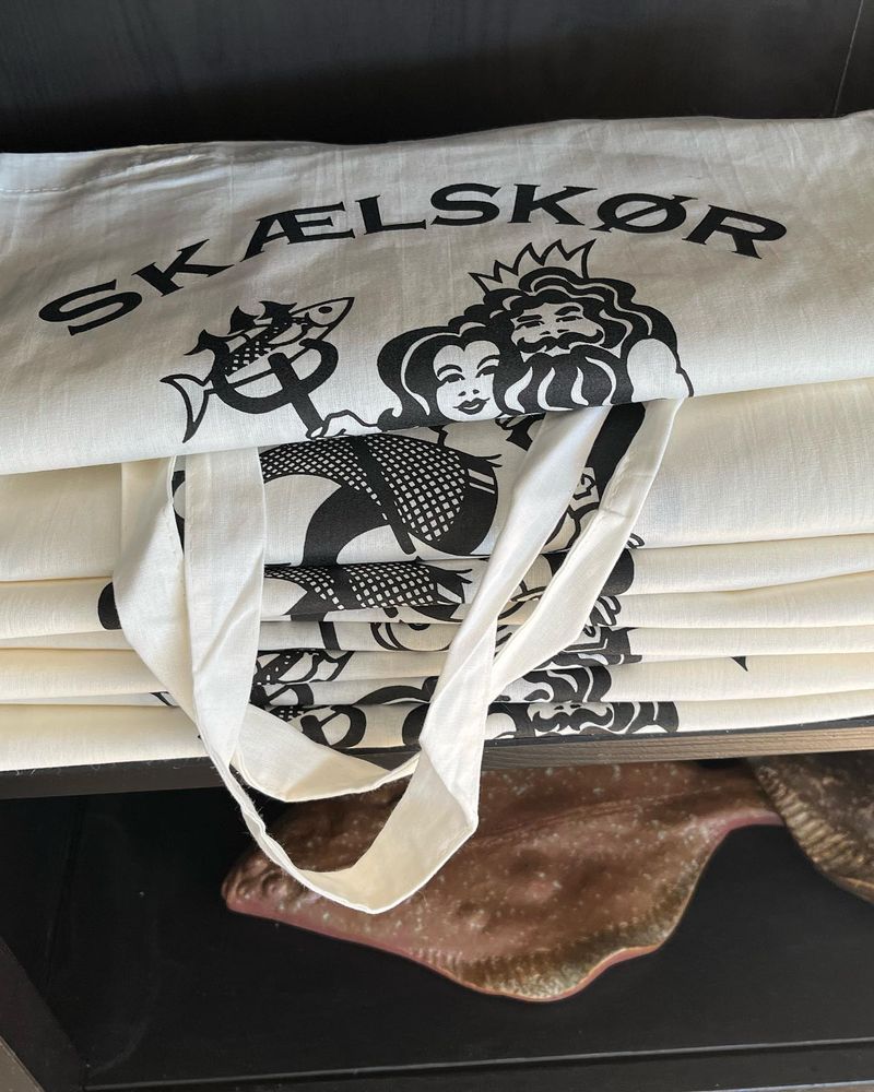 Mulepose med Skælskør Fiskehus-logoet
